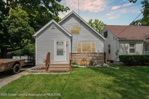 823 Edison Ave, Lansing, MI 48910