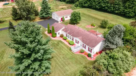 3847 Edgar Rd, Leslie, MI 49251