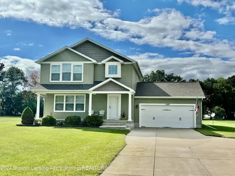 1146 Huber Ponds Dr, Charlotte, MI 48813