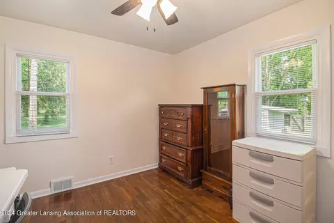 Bedroom - 8839 Windsor Hwy, Dimondale, MI 48821 photo 3 of 3