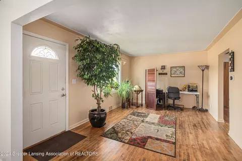 Entry Way - 8839 Windsor Hwy, Dimondale, MI 48821 photo 1 of 1