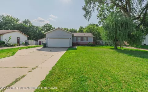 6414 S Washington Ave, Lansing, MI 48911