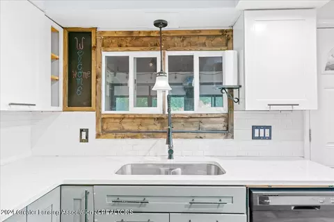 Kitchen - 1820 Boston Blvd, Lansing, MI 48910 photo 2 of 2