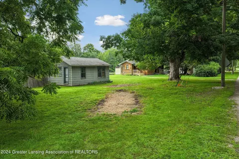 Exterior - 304 Olivet Rd, Bellevue, MI 49021 photo 3 of 3