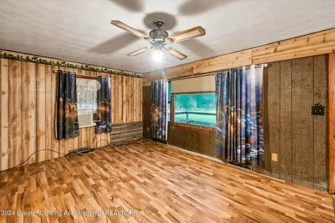 Living - 304 Olivet Rd, Bellevue, MI 49021 photo 1 of 2
