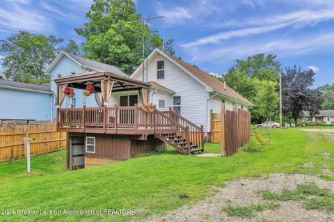 424 W Jefferson St, Dimondale, MI 48821 photo 5