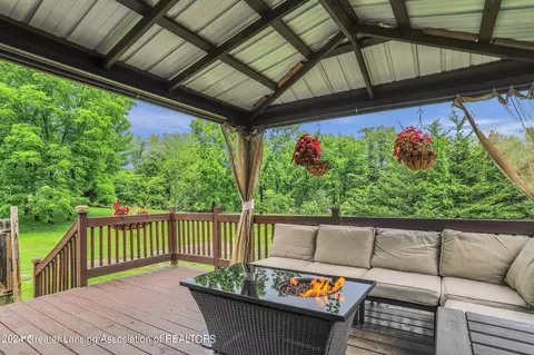 424 W Jefferson St, Dimondale, MI 48821 photo 33
