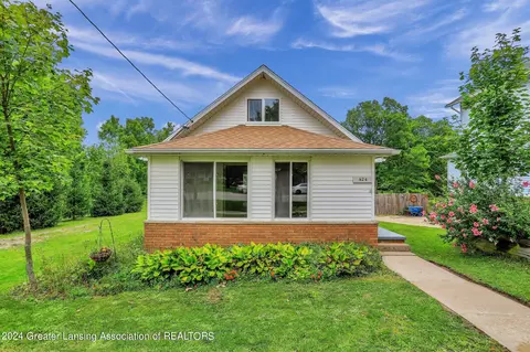 424 W Jefferson St, Dimondale, MI 48821 photo 2
