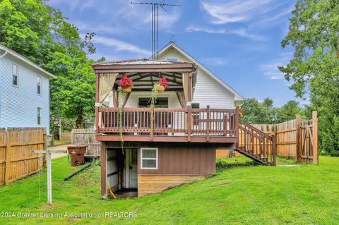 424 W Jefferson St, Dimondale, MI 48821 photo 4