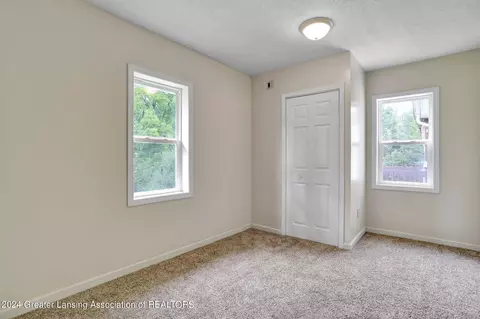 424 W Jefferson St, Dimondale, MI 48821 photo 20