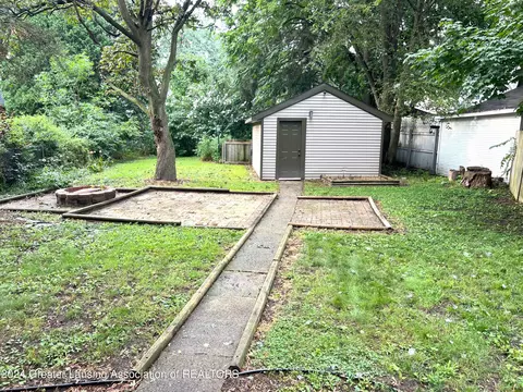 Exterior - 612 Smith Ave, Lansing, MI 48910 photo 5 of 7