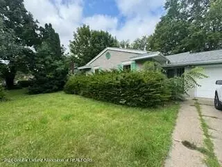 Undisclosed, Holt, MI 48842