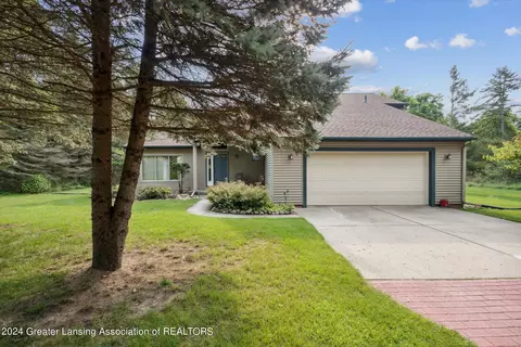 3790 Zimmer Rd, Williamston, MI 48895