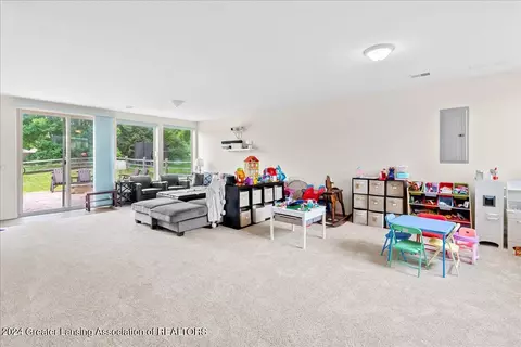 16920 Willowbrook Dr, Haslett, MI 48840 photo 25