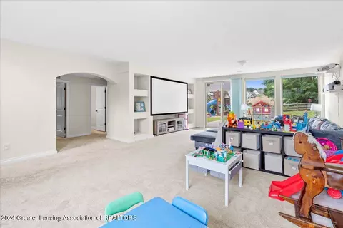 16920 Willowbrook Dr, Haslett, MI 48840 photo 28