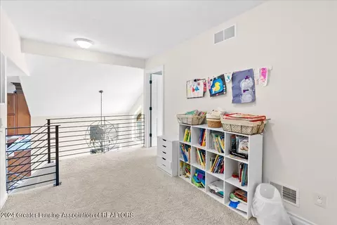 16920 Willowbrook Dr, Haslett, MI 48840 photo 14
