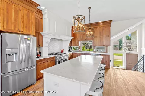 16920 Willowbrook Dr, Haslett, MI 48840 photo 8