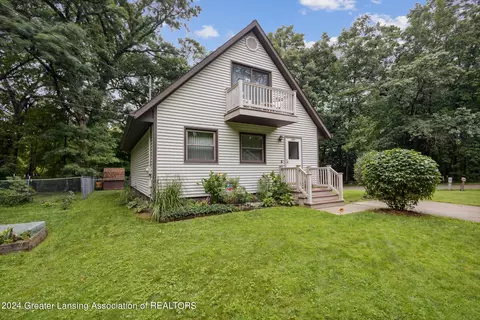 6291 Ridge St, Haslett, MI 48840