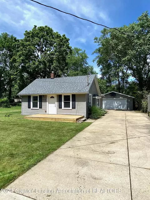322 W Fairfield Ave, Lansing, MI 48906