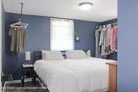 811 Elmwood, Dewitt, MI 48820 photo 13