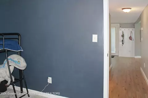 811 Elmwood, Dewitt, MI 48820 photo 19