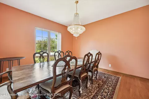 Dining - 16875 Meadowbrook Dr, Haslett, MI 48840 photo 1 of 5