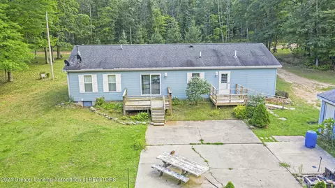 Exterior - 5501 E Haskell Lake Rd, Harrison, MI 48625 photo 3 of 4