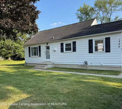 1725 Mary Ave, Lansing, MI 48910