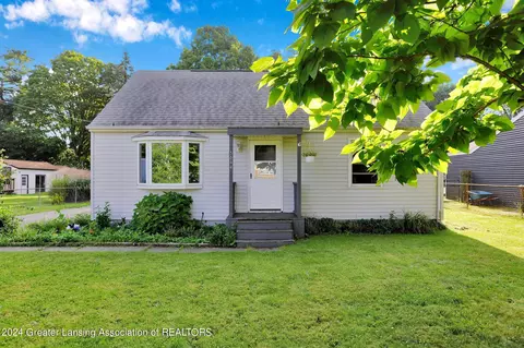 5644 School St, Haslett, MI 48840