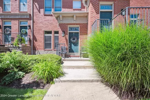 1347 Turner Rd #9, Lansing, MI 48906