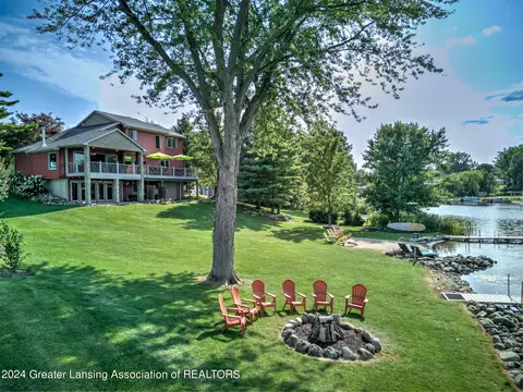 6691 Westgate Dr, Laingsburg, MI 48848