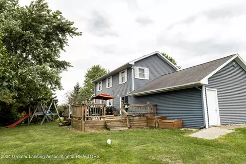 Exterior - 9082 S Wacousta Rd, Dewitt, MI 48820 photo 3 of 13