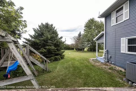 Exterior - 9082 S Wacousta Rd, Dewitt, MI 48820 photo 12 of 13