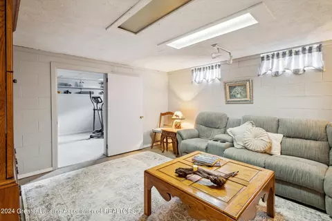 8705 Juniper St, Lansing, MI 48917 photo 32