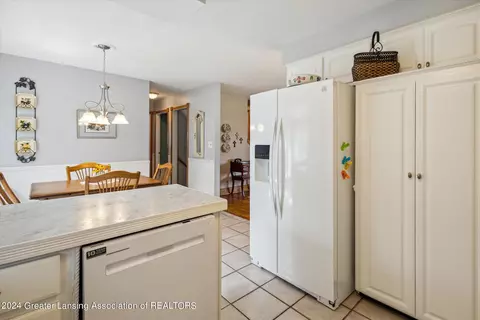 8705 Juniper St, Lansing, MI 48917 photo 15
