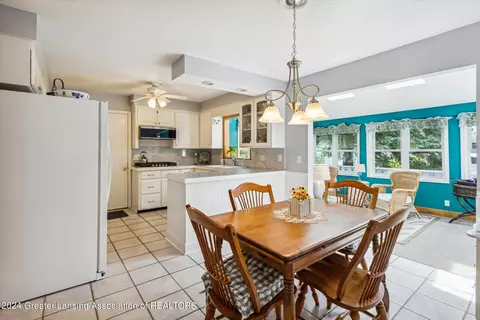 8705 Juniper St, Lansing, MI 48917 photo 10