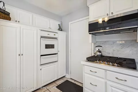 8705 Juniper St, Lansing, MI 48917 photo 11