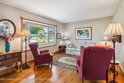 8705 Juniper St, Lansing, MI 48917 photo 7