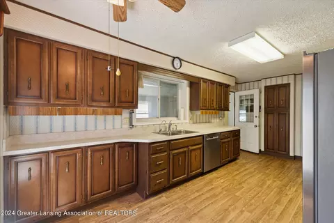 344 Elm St, Dimondale, MI 48821 photo 9
