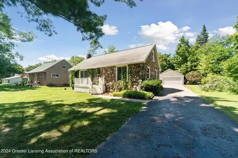344 Elm St, Dimondale, MI 48821 photo 3