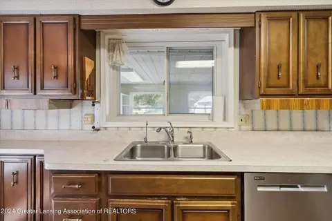 344 Elm St, Dimondale, MI 48821 photo 13