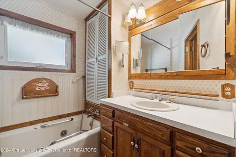 344 Elm St, Dimondale, MI 48821 photo 16