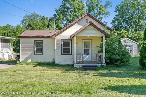 631 Cameo St, Lansing, MI 48911