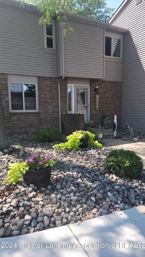 6003 Montevideo Dr #E, Lansing, MI 48917