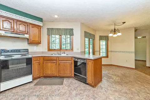 Kitchen - 12297 S Beardslee Rd, Perry, MI 48872 photo 1 of 2