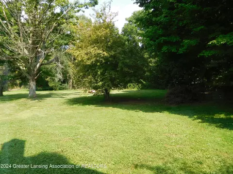 Exterior - 6540 Creyts Rd, Dimondale, MI 48821 photo 5 of 7
