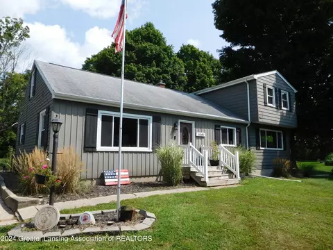 Exterior - 6540 Creyts Rd, Dimondale, MI 48821 photo 3 of 7
