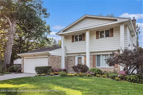 1108 Blanchette Dr, East Lansing, MI 48823