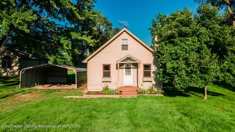 1435 Guenther Ave, Lansing, MI 48917