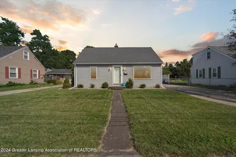 1222 W Saginaw St, East Lansing, MI 48823